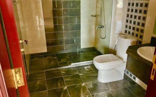 The Grand Trio: Luxury 3-Bedroom Residence