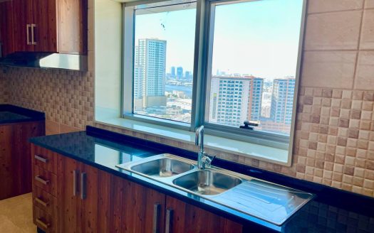 The Grand Trio: Luxury 3-Bedroom Residence