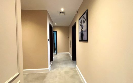 Freehold | Near White Sandy Beach | Prime Location | Golfers and Beach Lovers Area