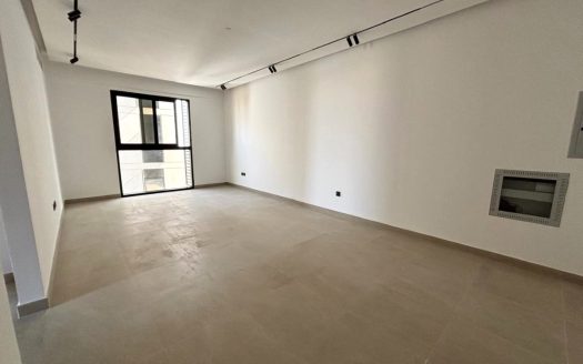 Limited Unit | Ready to move | Golf community