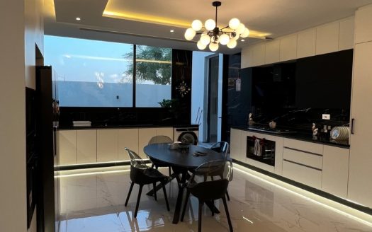 Luxury 3 BR Townhouse for rent in Golf Community