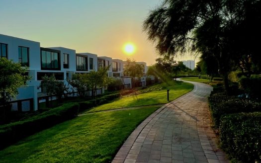 Luxury 3 BR Townhouse for rent in Golf Community