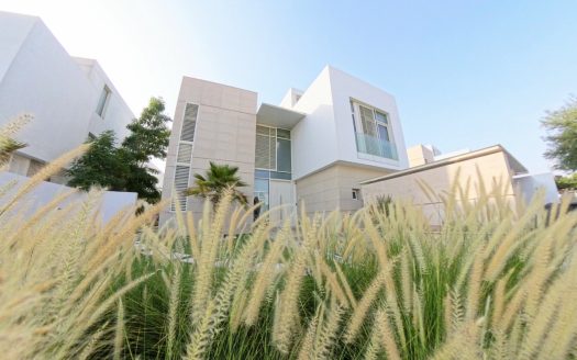 Modern Luxury Golf Front Villa in Al Zorah City