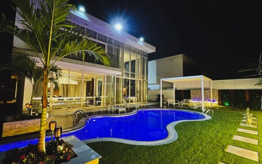 Modern Luxury Golf Front Villa in Al Zorah City