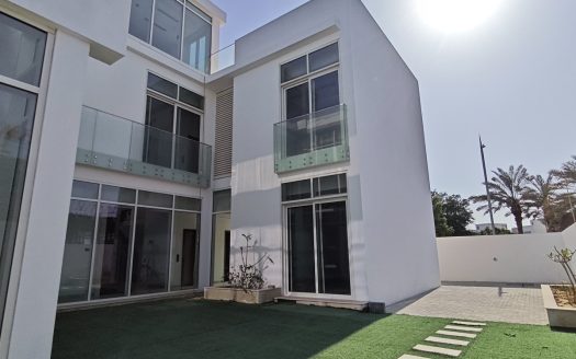 Exclusive Luxury Villa in Al Zorah City – Private Pool | Garden | Elevator | Freehold
