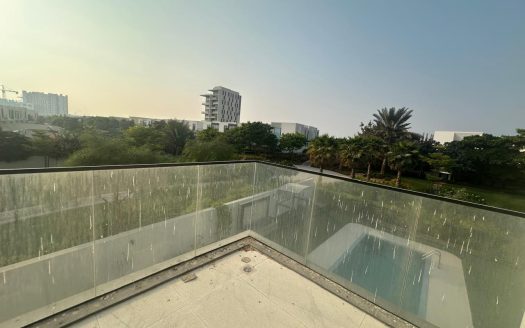 Corner Villa | Golf Community | Luxury life Style