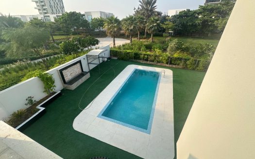 Corner Villa | Golf Community | Luxury life Style