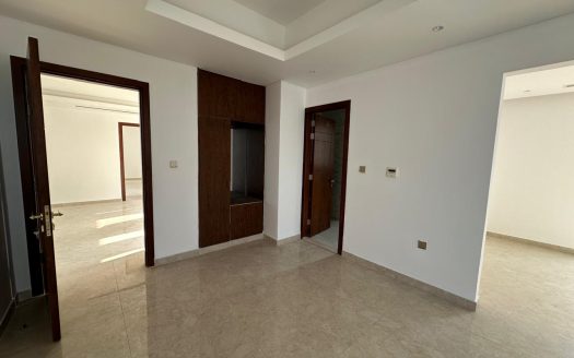Golf Community | Close to Golf Course | Free Hold