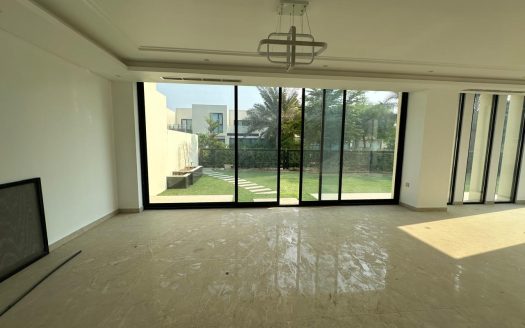 Golf Community | Close to Golf Course | Free Hold