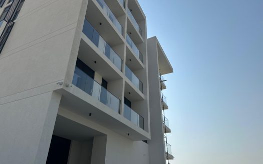 Luxury Living | Natural Light | Golf View