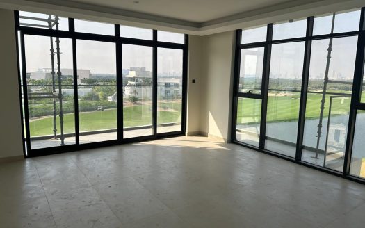 Luxury Living | Natural Light | Golf View