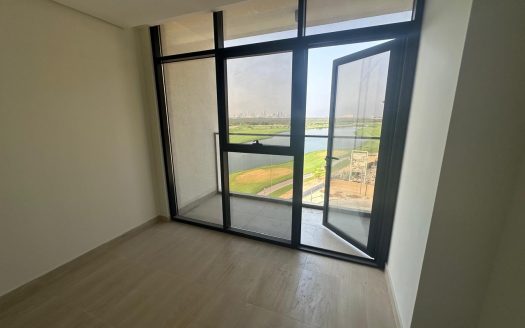 Luxury Living | Natural Light | Golf View