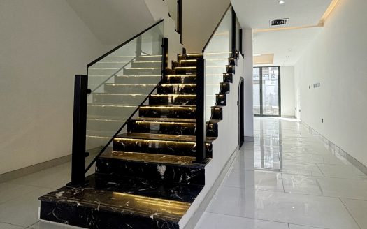 Brand New Townhouse with 6 Bedrooms and Freehold Ownership in Al Zorah