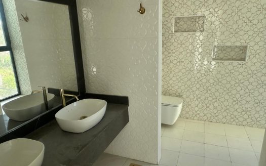 Luxury Villa | Charming Nature | Ready To Move