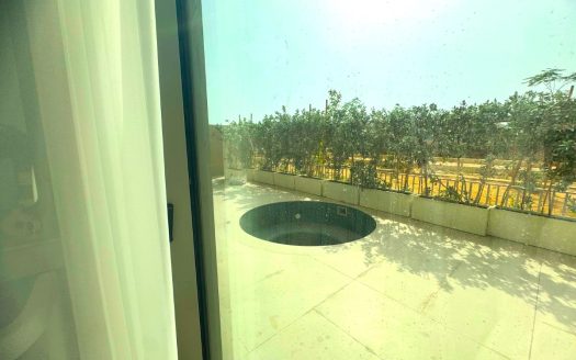 Corner Unit with Privet Dip Pool | Emerald Oasis