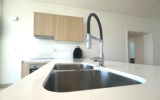 Corner Unit with Dip Pool | Ready to Move Direct