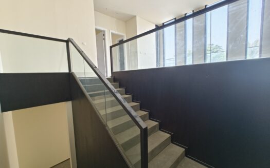 Luxury 3-BR Corner Townhouse in Al Zorah