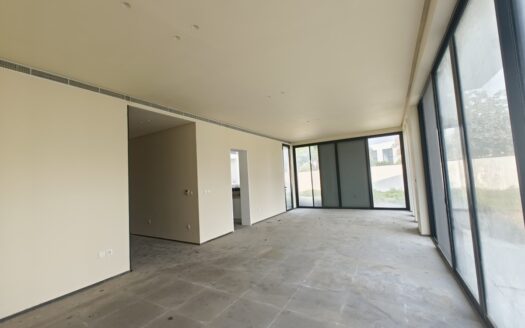 Luxury 3-BR Corner Townhouse in Al Zorah