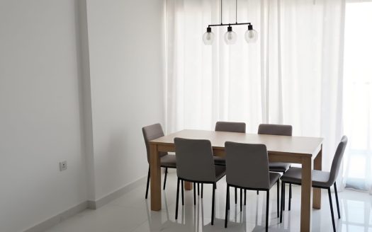 Golf Community | Ready to move | Free Hold