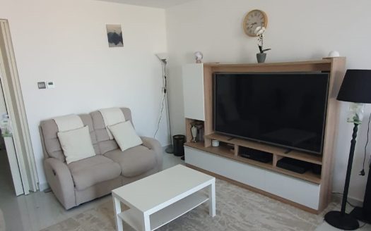 Golf Community | Ready to move | Free Hold