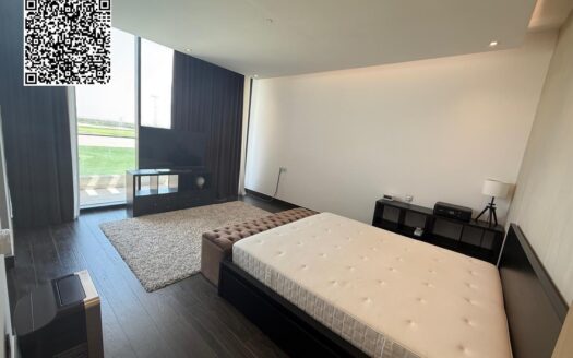 First Row | Luxury Villa | Charming Nature