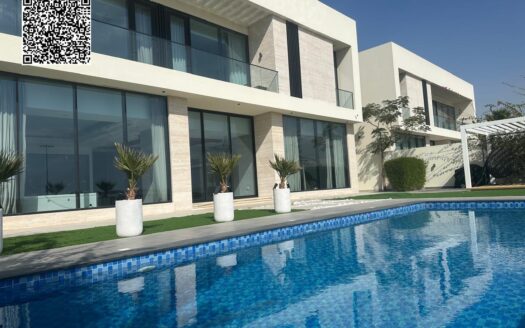 First Row | Luxury Villa | Charming Nature