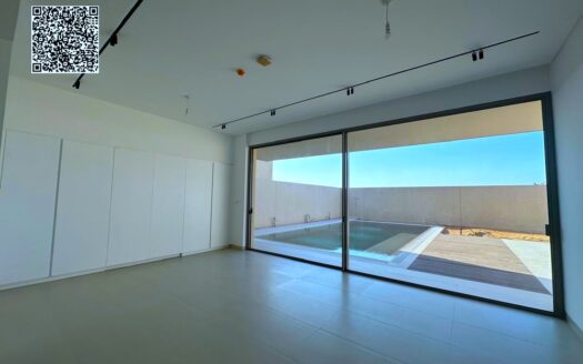 Luxury Beachfront | Duplex Villa | 4th Row