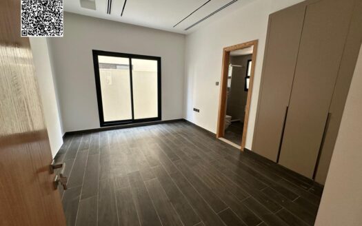 Distinctive Villa | Free Hold | Prime Location