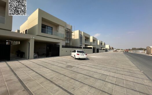 Distinctive Villa | Free Hold | Prime Location