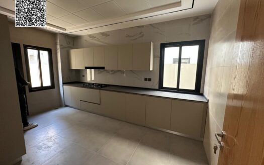 Distinctive Villa | Free Hold | Prime Location