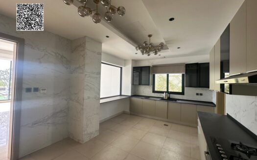 Charming Nature | First Row | Reay To Move | Free Hold