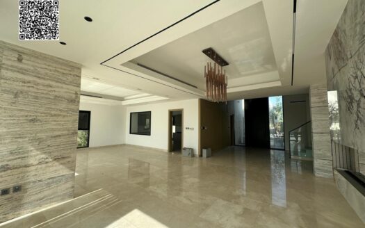 Charming Nature | First Row | Reay To Move | Free Hold