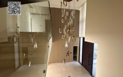 Charming Nature | First Row | Reay To Move | Free Hold