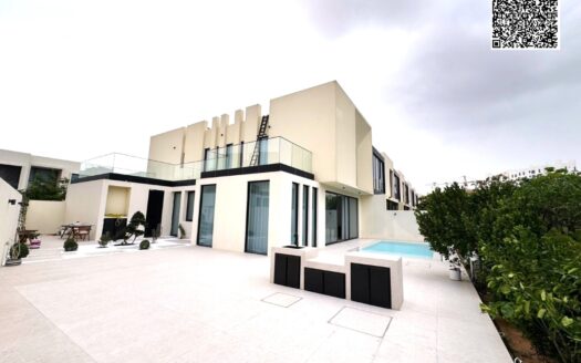 UAE Green Oasis and Prime Location – Near White Sandy Beach and Next to Mangrove Forest