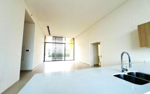 Peaceful Living in Green Island – No Extra Fees – Privet Access to White Sandy Beach