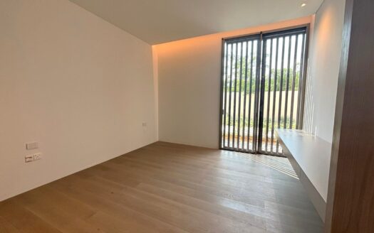 Front Row Beachfront Mansion for Sale | Al Zorah