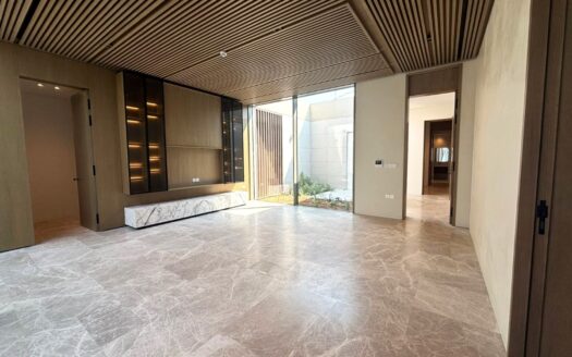 Front Row Beachfront Mansion for Sale | Al Zorah